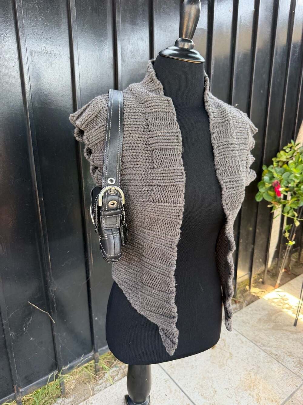 Banana Republic Charcoal Gray Knit Sleeveless Cardigan